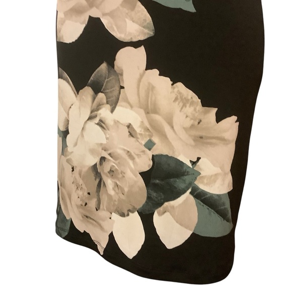 LE CHATEAU BLACK FLORAL PRINT/ HALTER NECK MIDI DRESS/ Size M - Picture 6 of 12